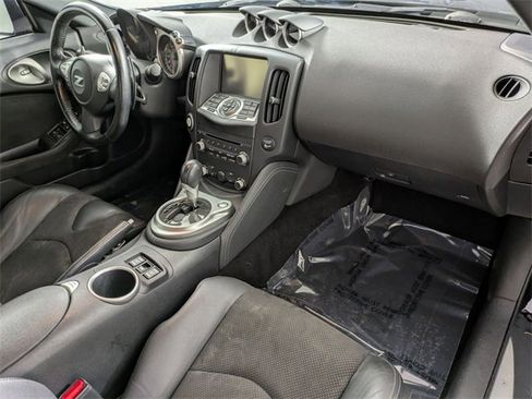 Used 2020 Nissan 370Z Touring Sport image 28