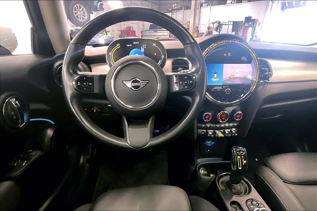 Used 2024 MINI Cooper SE FWD image 4