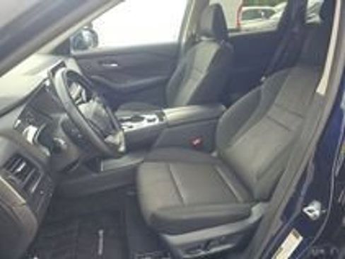 Used 2025 Nissan Rogue SV AWD/4WD image 21