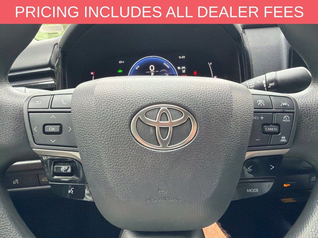 Used 2025 Toyota Camry LE FWD image 13