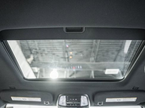 Used 2022 Dodge Durango GT image 39