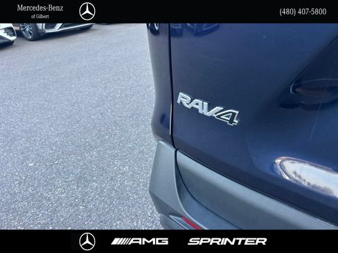 Used 2025 Toyota RAV4 XLE FWD image 5