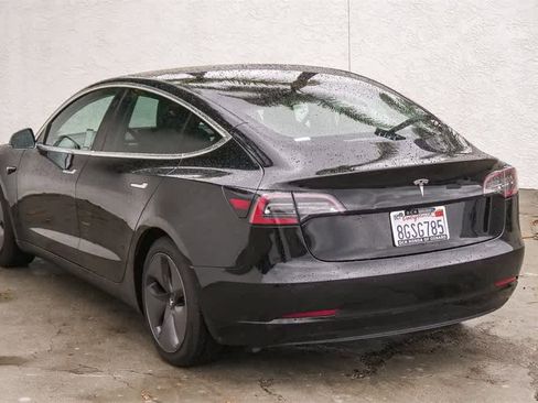 Used 2018 Tesla Model 3 Long Range image 9