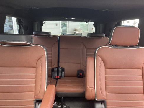 Used 2023 GMC Yukon Denali Ultimate image 24