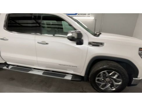 Used 2024 GMC Sierra 1500 SLT w/ SLT Premium Plus Package image 2