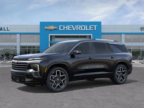 New 2026 Chevrolet Traverse High Country image 2