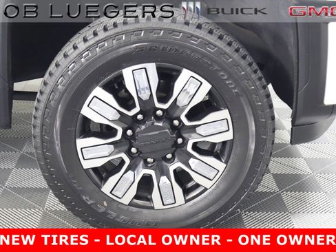 Used 2024 GMC Sierra 2500 Denali w/ Denali Reserve Package image 3