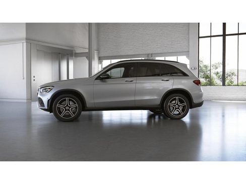Certified 2022 Mercedes-Benz GLC 300 4MATIC image 36