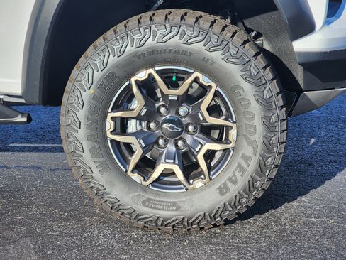 New 2026 Chevrolet Colorado ZR2 w/ Technology Package image 6