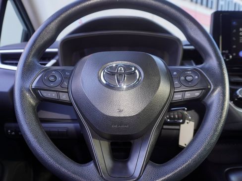 Certified 2025 Toyota Corolla LE image 18