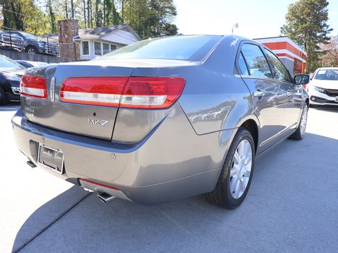 Used 2011 Lincoln MKZ image 7