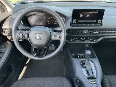 Used 2025 Honda HR-V LX image 10