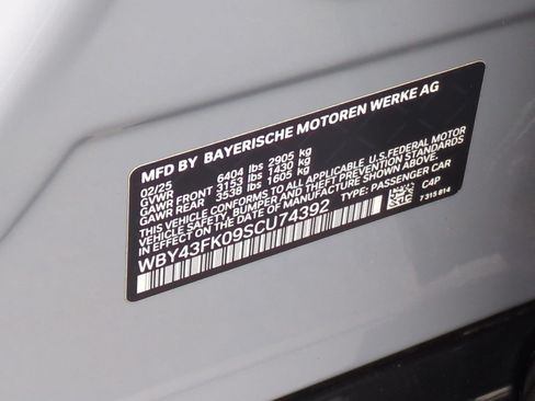 Used 2025 BMW i5 M60 AWD/4WD image 35