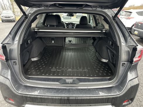 Used 2023 Subaru Outback Touring XT image 5