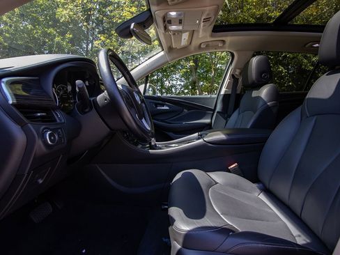 Used 2017 Buick Envision Premium image 9