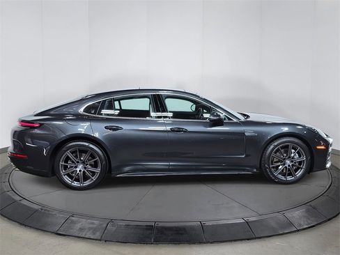 Certified 2024 Porsche Panamera image 8