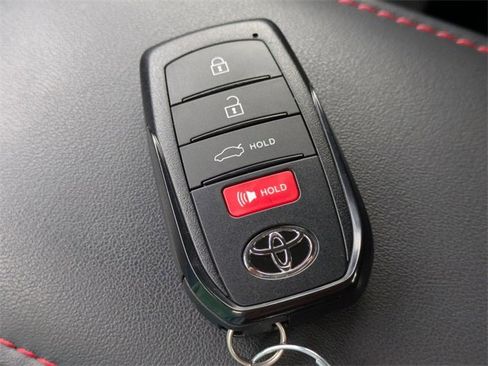 Used 2023 Toyota Corolla SE image 31