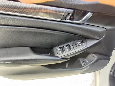 Used 2020 Honda Accord Sport image 7