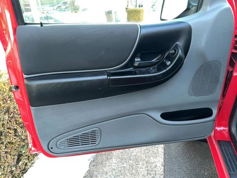 Used 2008 Ford Ranger XLT image 12