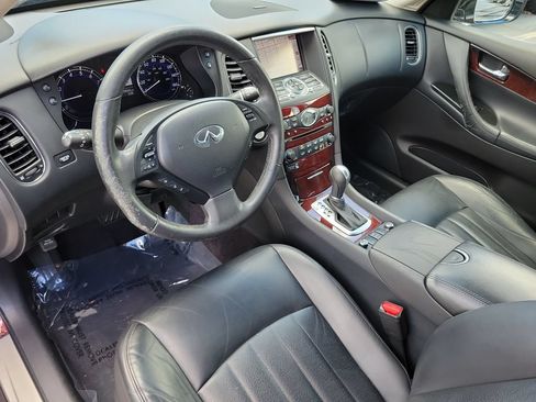 Used 2017 INFINITI QX50 2WD w/ Premium Plus Package image 21