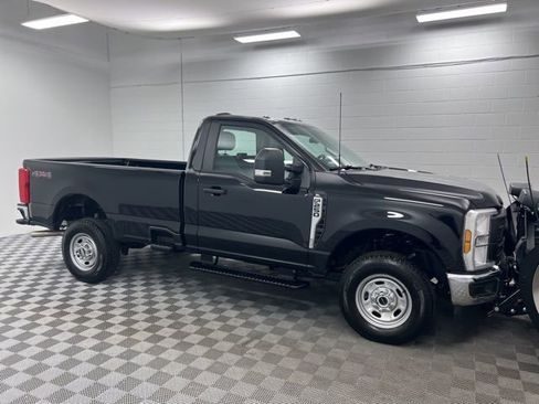 Used 2026 Ford F250 XL w/ XL Chrome Package image 4