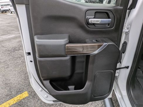 Used 2020 Chevrolet Silverado 1500 RST image 28