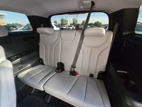Used 2024 Hyundai Palisade SEL w/ Premium Package AWD/4WD image 16