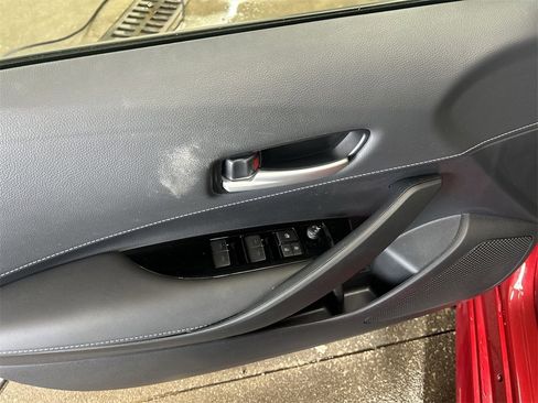 Used 2024 Toyota Corolla SE image 19