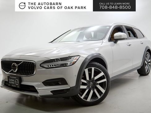 Certified 2025 Volvo V90 B6 Cross Country Ultra AWD/4WD image 1