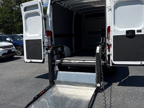 Used 2023 RAM ProMaster 2500 FWD image 16