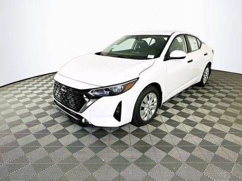 New 2025 Nissan Sentra S image 5