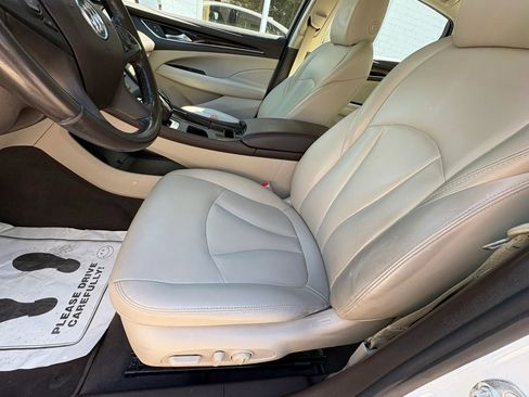 Used 2017 Buick LaCrosse FWD image 25