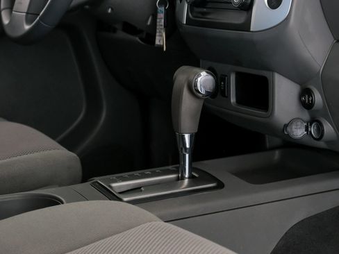 Used 2019 Nissan Frontier SV image 19