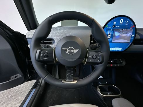 New 2026 MINI Cooper 4-Door Hardtop image 16