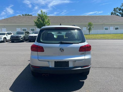 Used 2017 Volkswagen Tiguan S AWD/4WD image 4