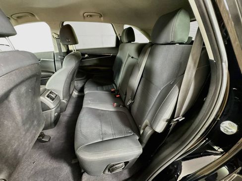 Used 2019 Kia Sorento L FWD image 28