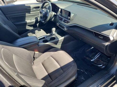 Used 2024 Nissan Altima 2.5 S FWD image 19
