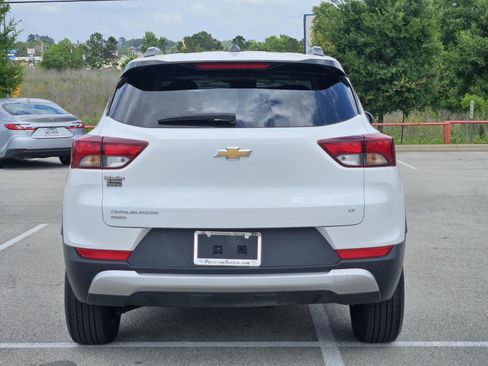 Used 2025 Chevrolet TrailBlazer LT AWD/4WD image 7