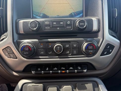 Used 2018 GMC Sierra 1500 SLT AWD/4WD image 11