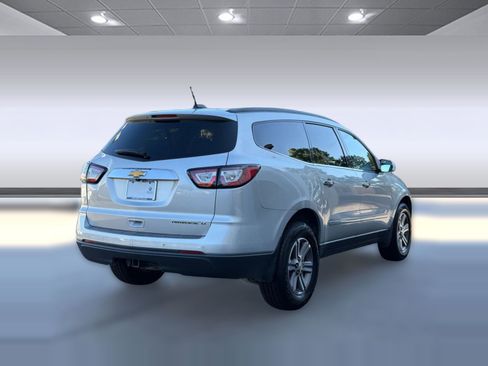 Used 2016 Chevrolet Traverse LT FWD image 9