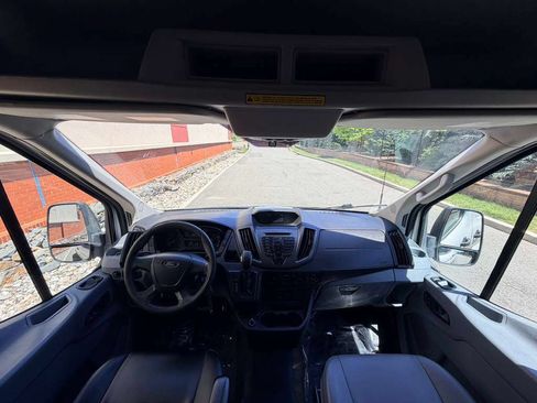 Used 2019 Ford Transit 150 148 Medium Roof RWD image 21