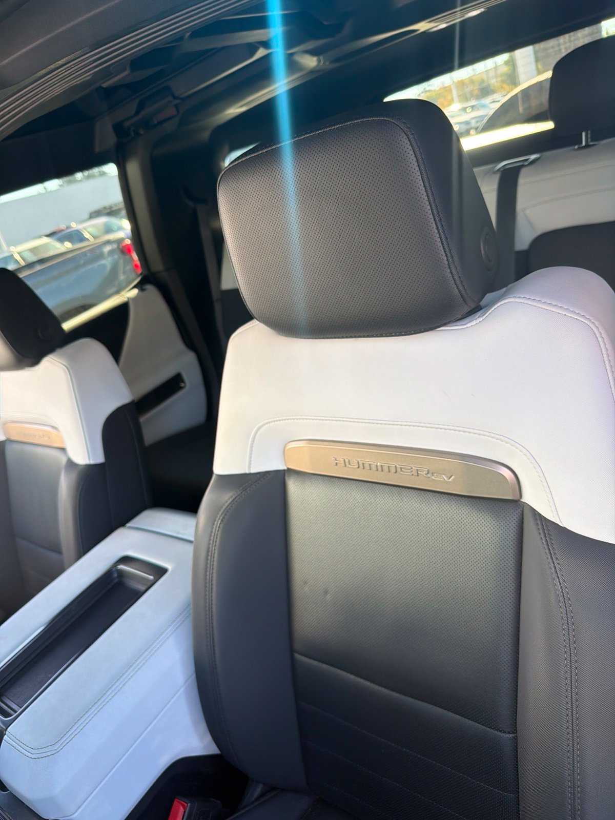 Used 2024 GMC Hummer EV 2X w/ LPO, Illumination Package AWD/4WD image 18