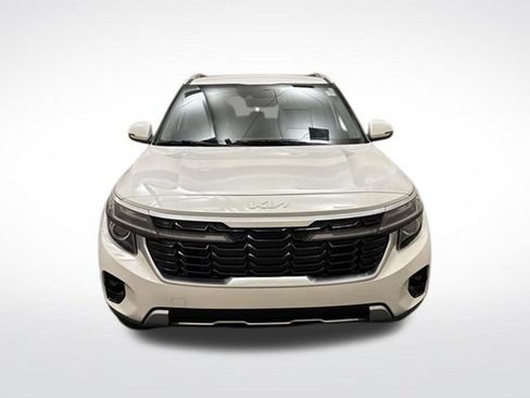 Certified 2024 Kia Seltos S AWD/4WD image 2