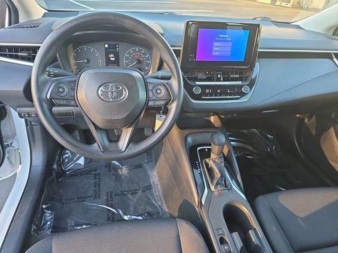 Used 2024 Toyota Corolla LE image 16