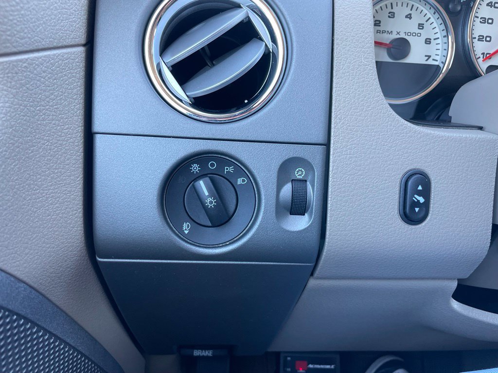 Used 2006 Ford F150 King Ranch AWD/4WD image 28