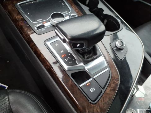 Used 2018 Audi Q7 3.0T Prestige w/ Prestige Package image 20