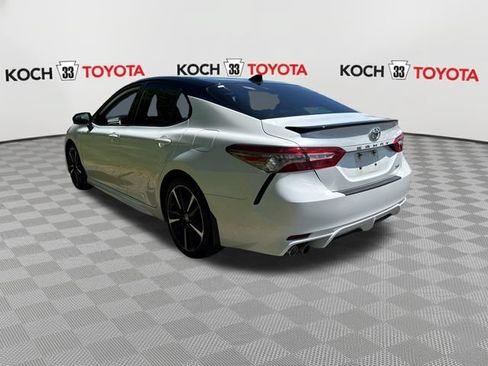 Used 2019 Toyota Camry XSE w/ Navigation Package FWD image 6