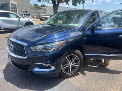 Used 2017 INFINITI QX60 FWD w/ Premium Package