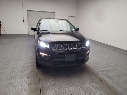 Used 2018 Jeep Compass Latitude w/ Popular Equipment Group FWD image 14