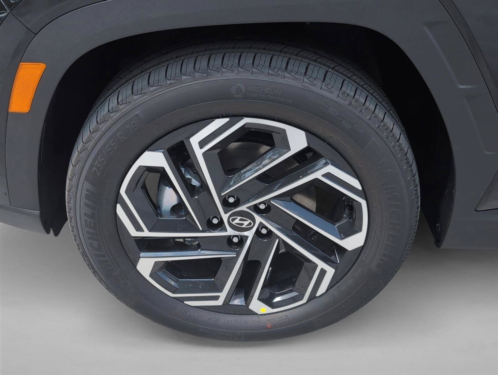 New 2026 Hyundai Tucson Limited AWD/4WD image 10